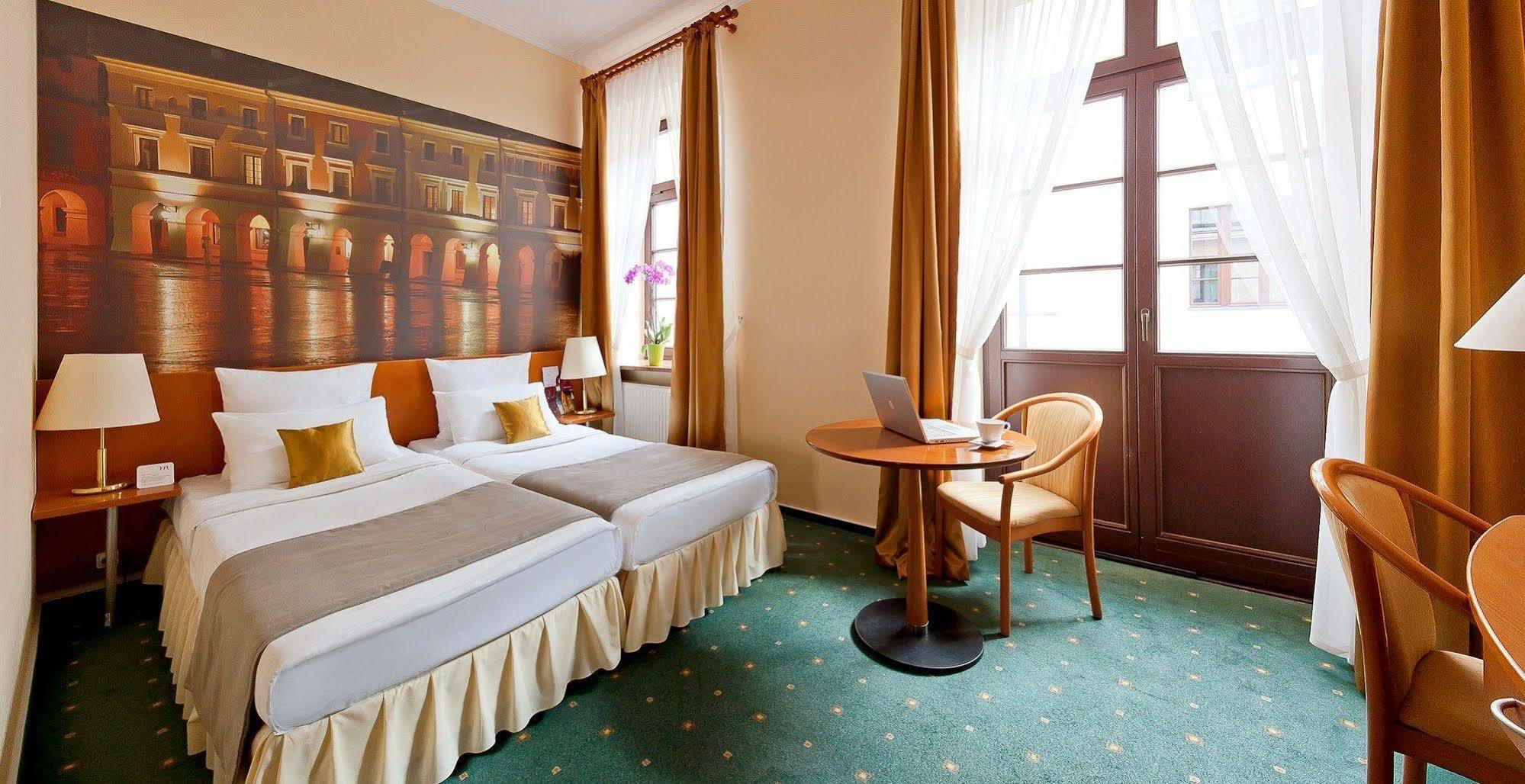 Hotel Zamojski Замосць Экстерьер фото